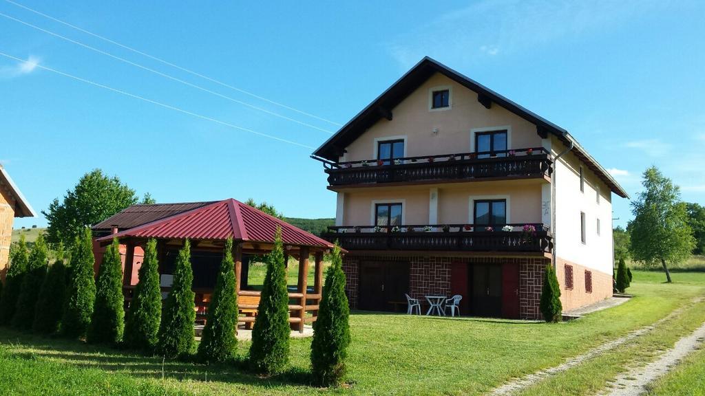 Hotel Jelena Korenica Exterior foto
