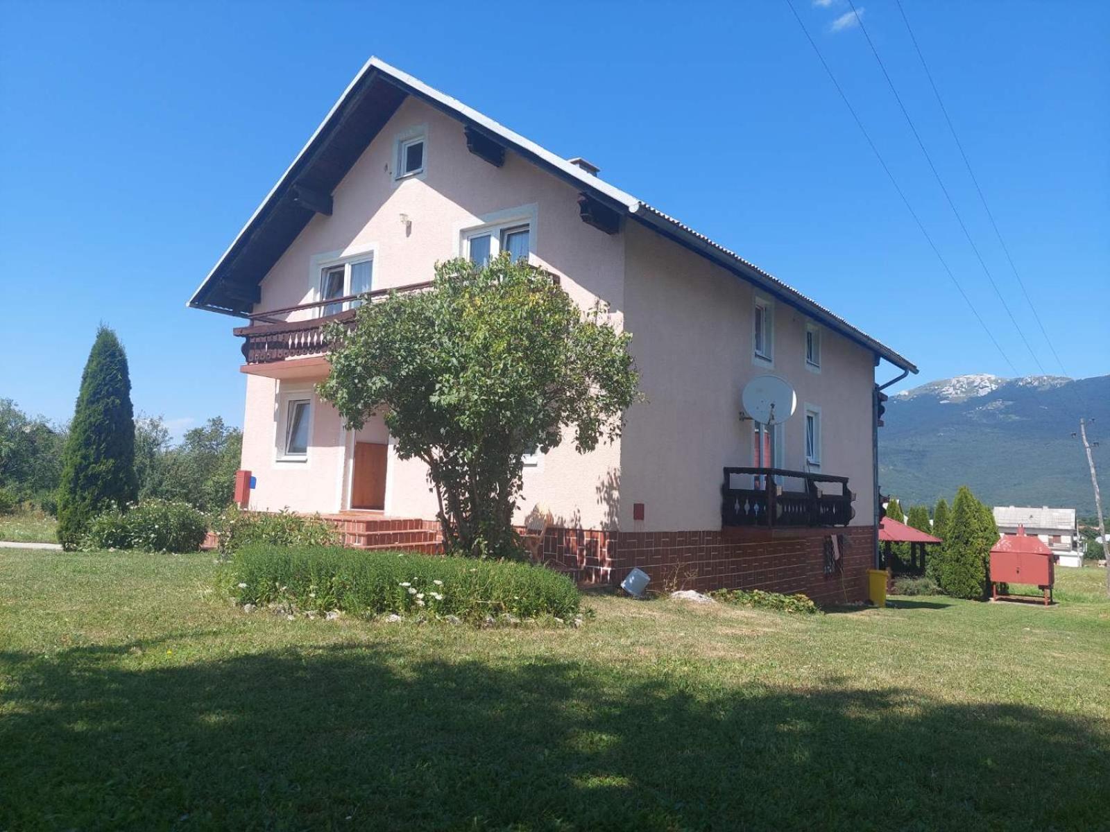 Hotel Jelena Korenica Exterior foto