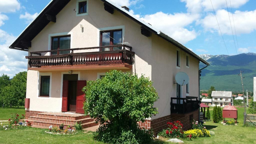 Hotel Jelena Korenica Exterior foto